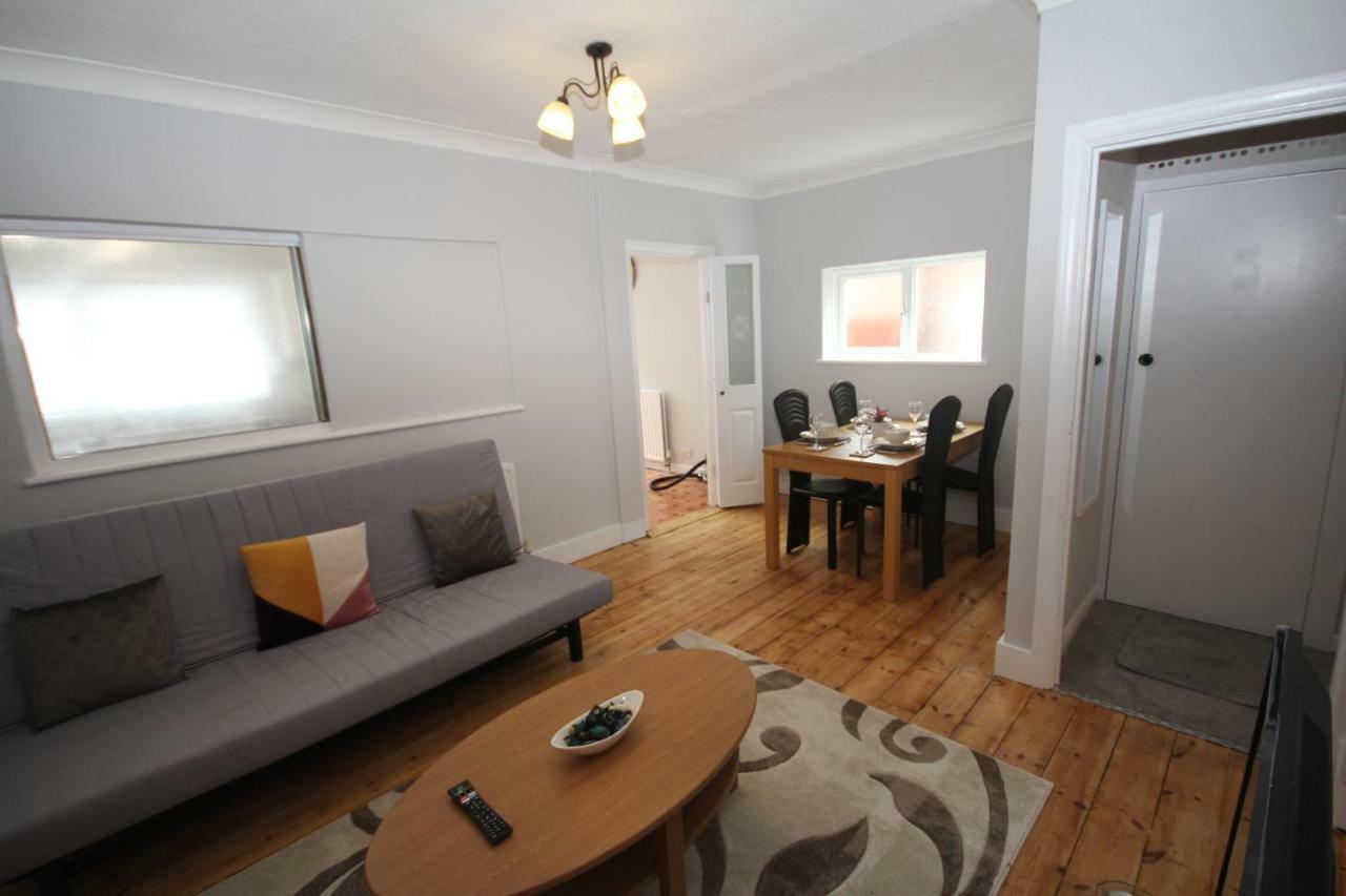 Вилла The Uxbridge House Экстерьер фото
