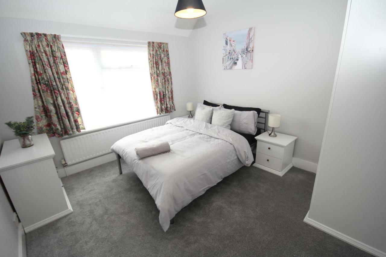 Вилла The Uxbridge House Экстерьер фото